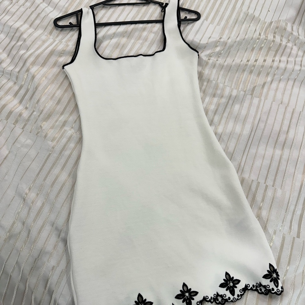 Zara White and Black Striped Top
